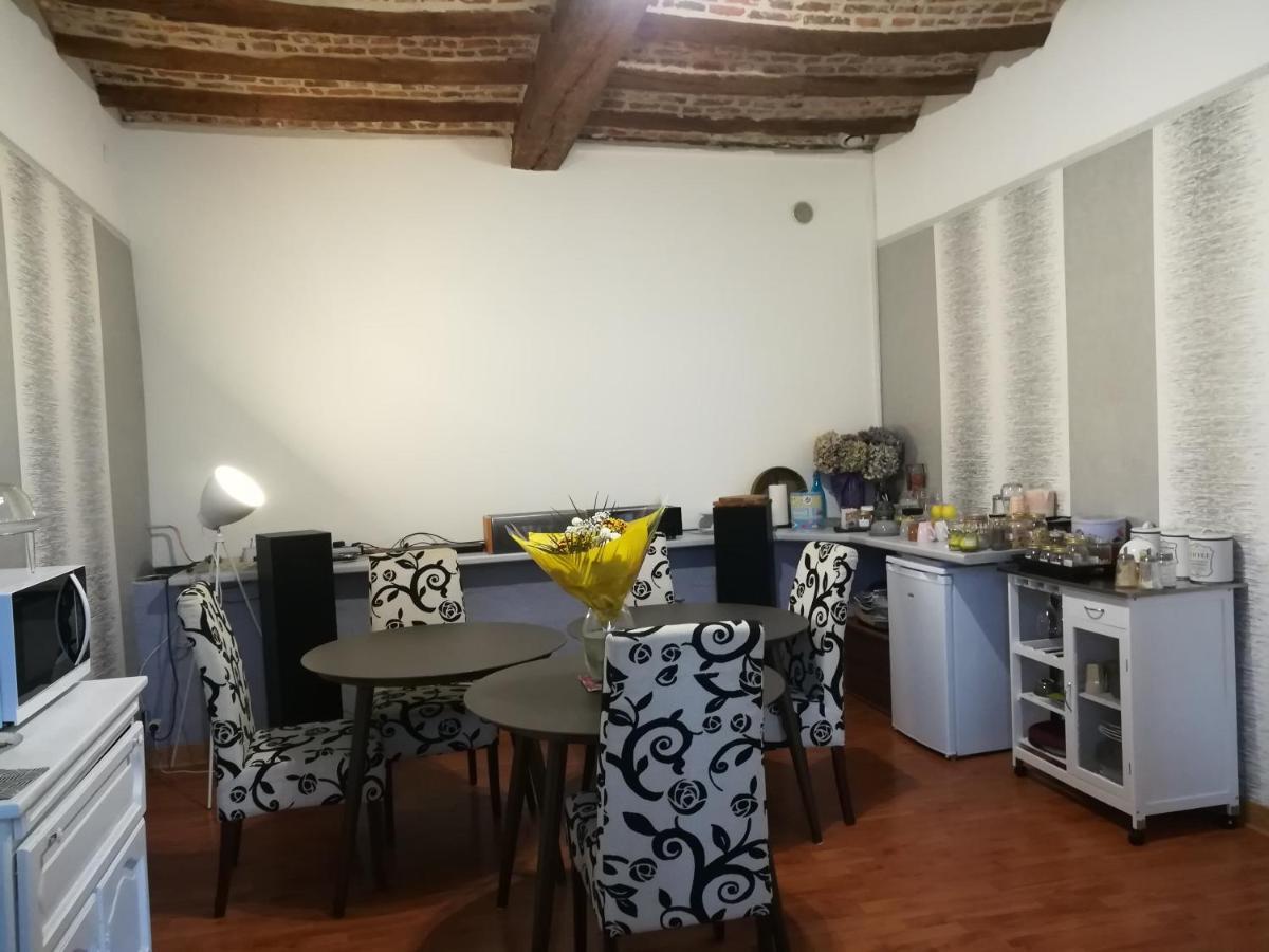 Chambres A Part Crespin  外观 照片